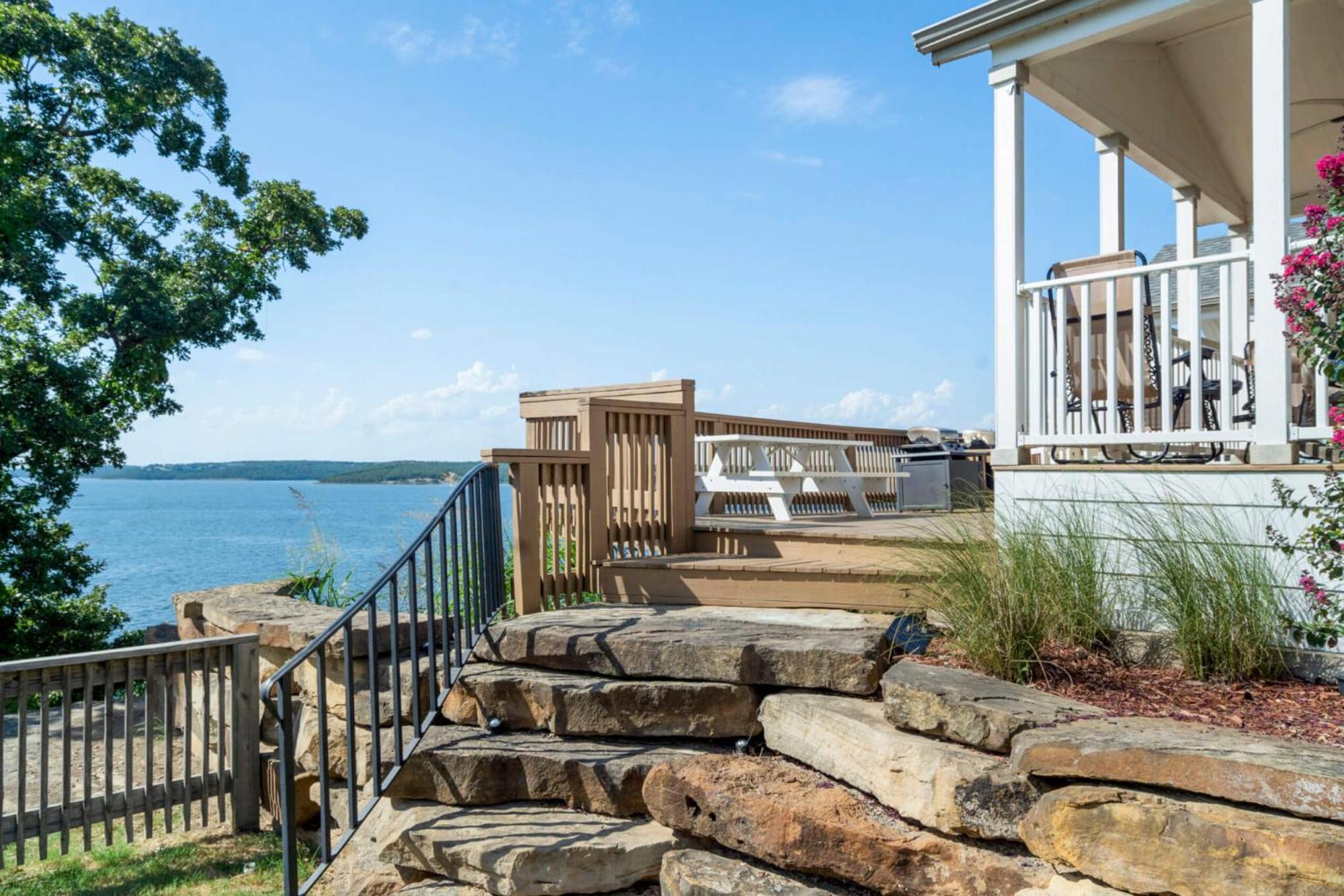 Crosstimbers Marina And Cottages Sperry Exterior photo